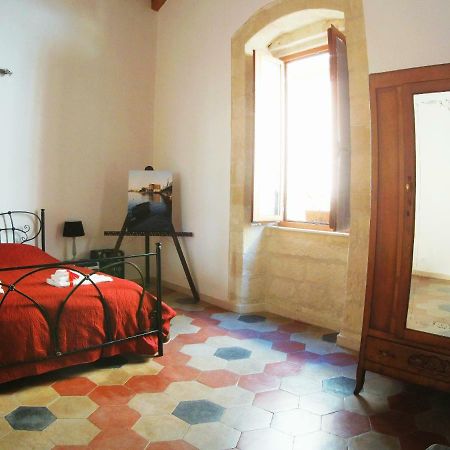 Tra Gli Archi Taranto Exterior foto