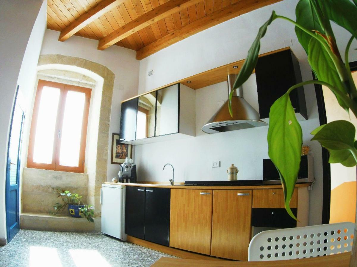Tra Gli Archi Taranto Exterior foto